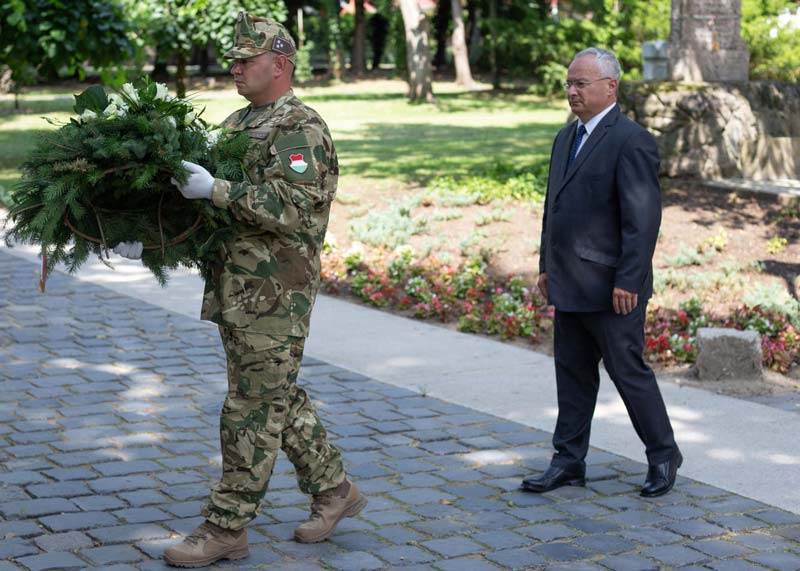 Hősökre emlékeztek Debrecenben