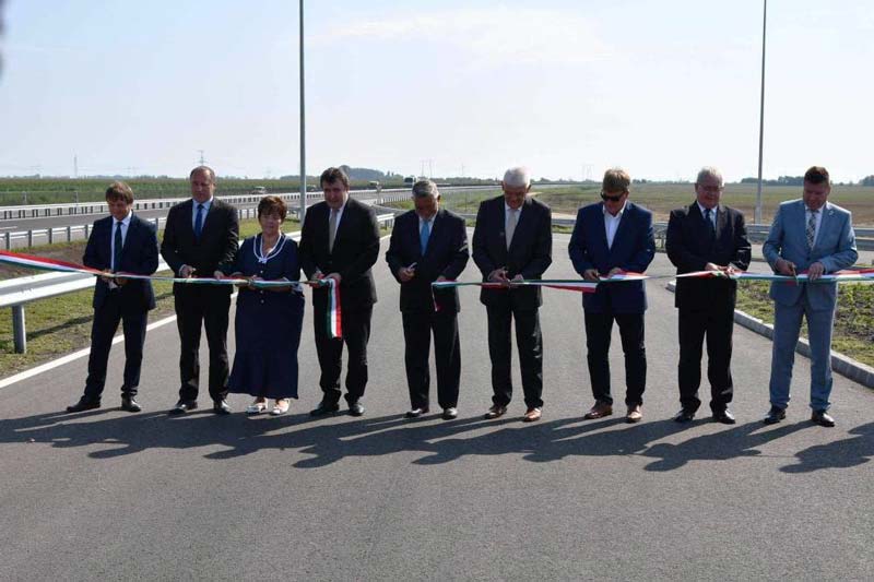 Szolnok kapujába ért a 2×2 sávos M4-es