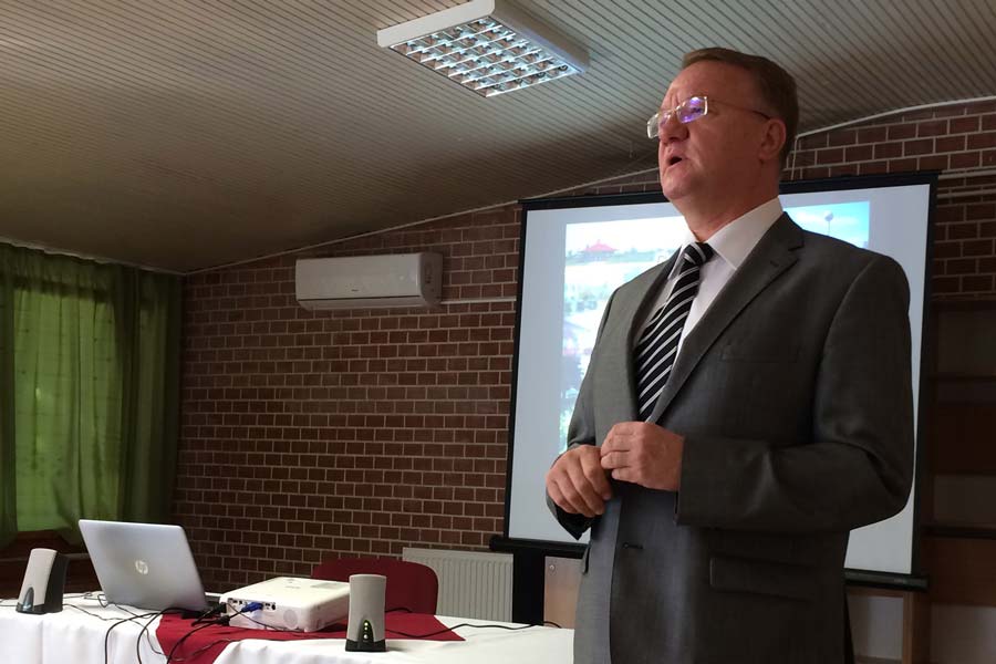 Csongrád Megyei Felzárkózási és Esélyegyenlőségi Program munkacsoportjának ülése Derekegyházon