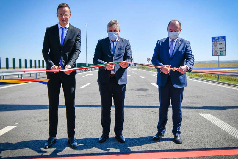 Már autópályán is elérhetjük a román határt