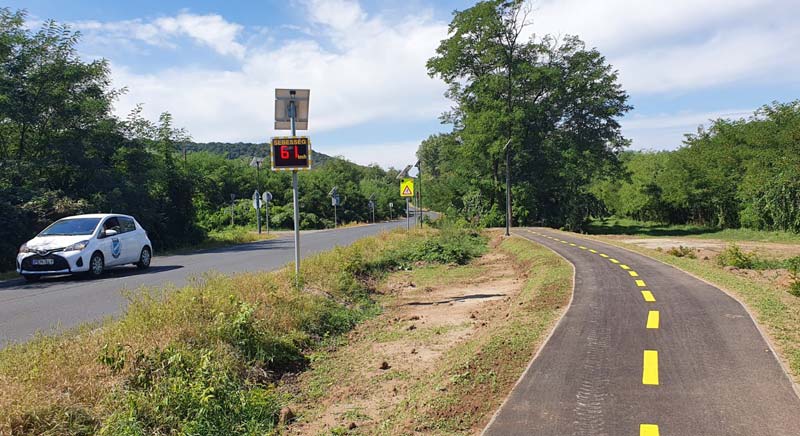 Megépült a kerékpárút Csomádon