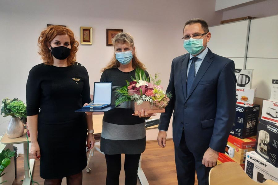 Káldi Jánosné vehette át a Zala Megye Címere Emlékplakett díjat
