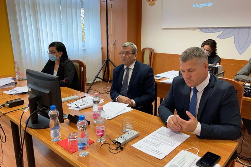 Rendkívüli ülést tartott a Tolna megye döntéshozó testülete