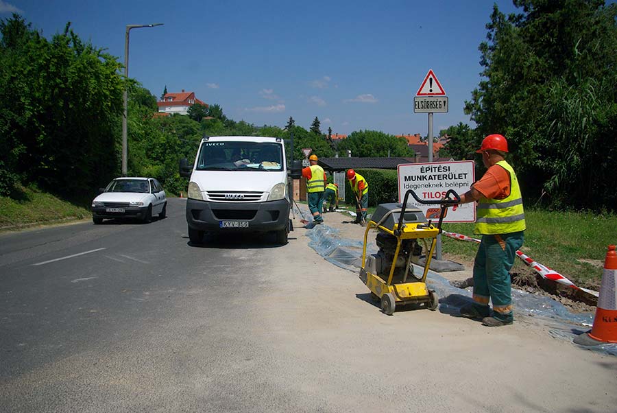 Kétmilliárd forintot kapott Békéscsaba járdafelújításra