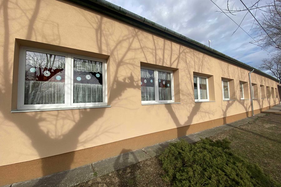 Önkormányzati épületek energetikai fejlesztése Pirtón