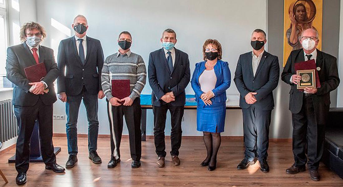 Az év civil szervezeteit díjazta Tolna megye