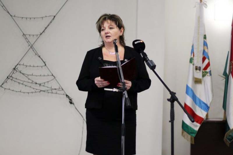 Nívós elismerésben részesült Kosztkáné Rokolya Bernadett, Piliscsév polgármestere