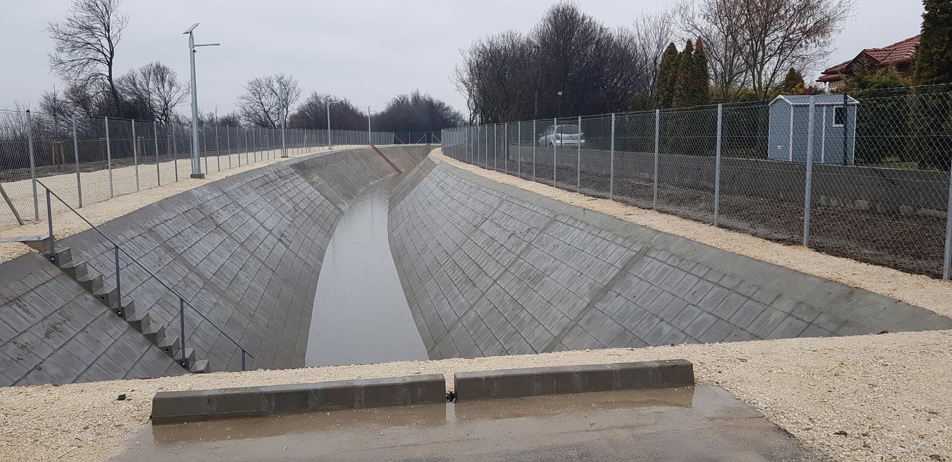 Csapadékcsatorna és csapadékvíz szikkasztótározó épült Biatorbágyon