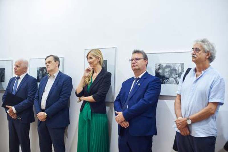 Gránittábla avatása Normantas Paulius fotóművész emlékének megőrzésére