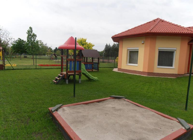 Átadták az új bölcsődét Makádon