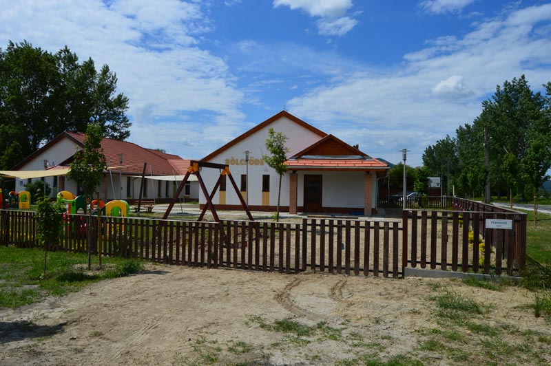 Átadták a Bölcsődét Szigetmonostoron