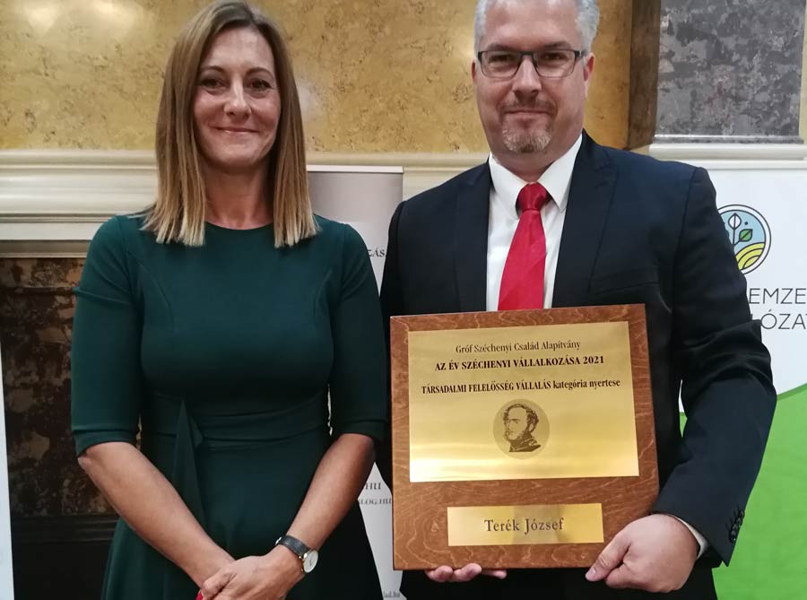 Pest megyei díjazottak „Az Év Széchenyi Vállalkozása 2021 Díj” ünnepélyes átadásán