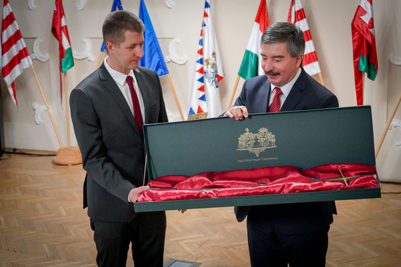 Hajdúhadházon is van már Bocskai szablya