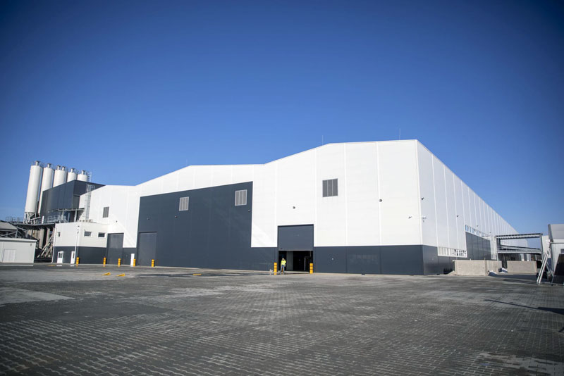 Átadták a Viastein Kft. új üzemét Biharkeresztesen