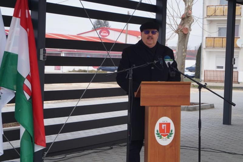 Megújult a Gyár utca Ácson