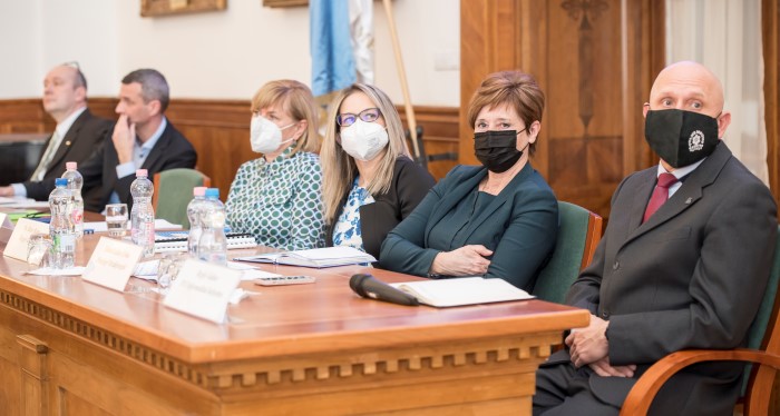 Gondosan készülnek a választásokra