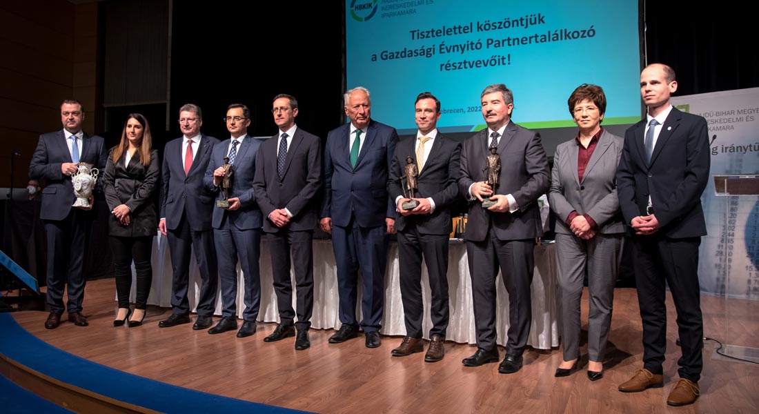 Pajna Zoltán Sesztina-díjat vehetett át