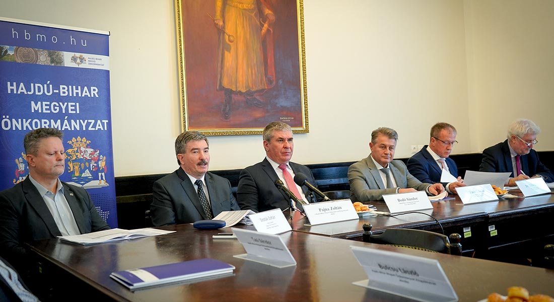 Csaknem nyolc és fél milliárd forint jut a négy- és ötszámjegyű utak fejlesztésére Hajdú-Biharban