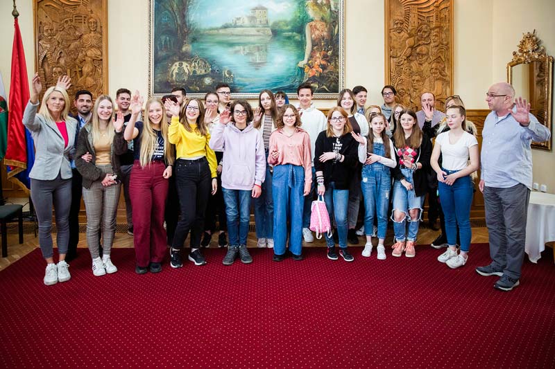 Tatán rendezik az első Országos Diáktalálkozót