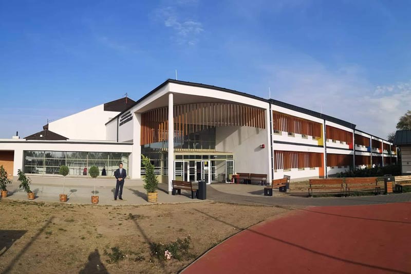 Ünnepélyes átadót tartottak a makói általános iskolában