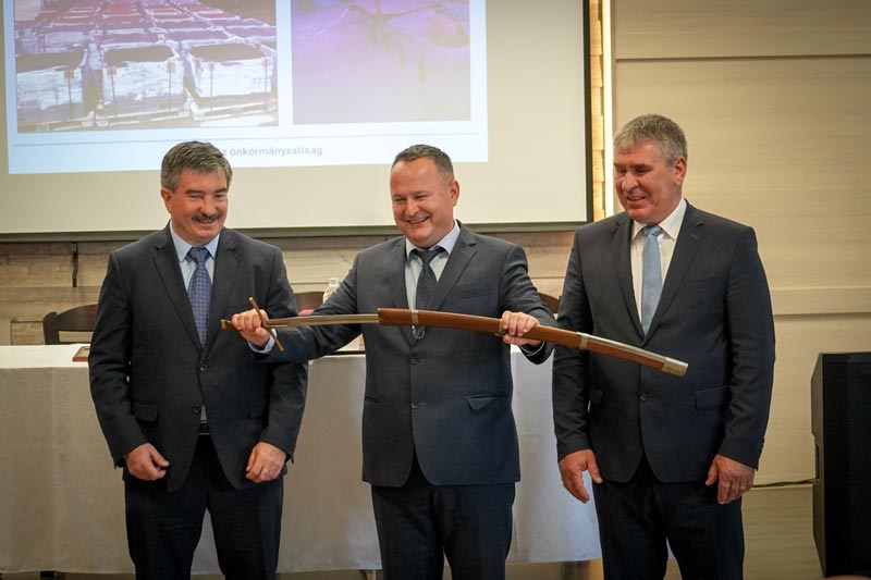 Az önkormányzatiság napján kapta meg a Bocskai-szablyát Egyek