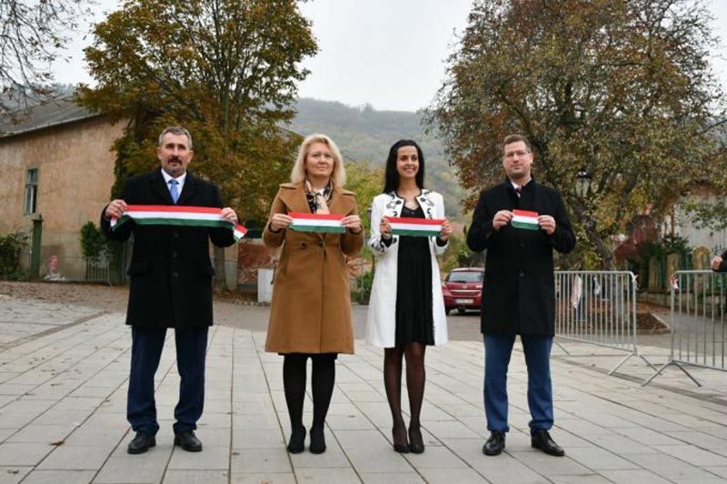 Felavatták Tokaj felújított városközpontját