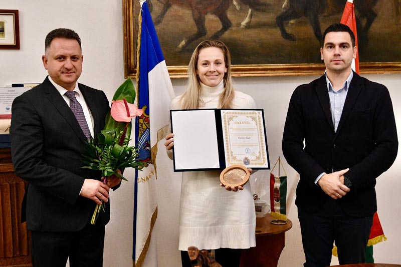 Rangos elismerést vehetett át Hubai Imrétől