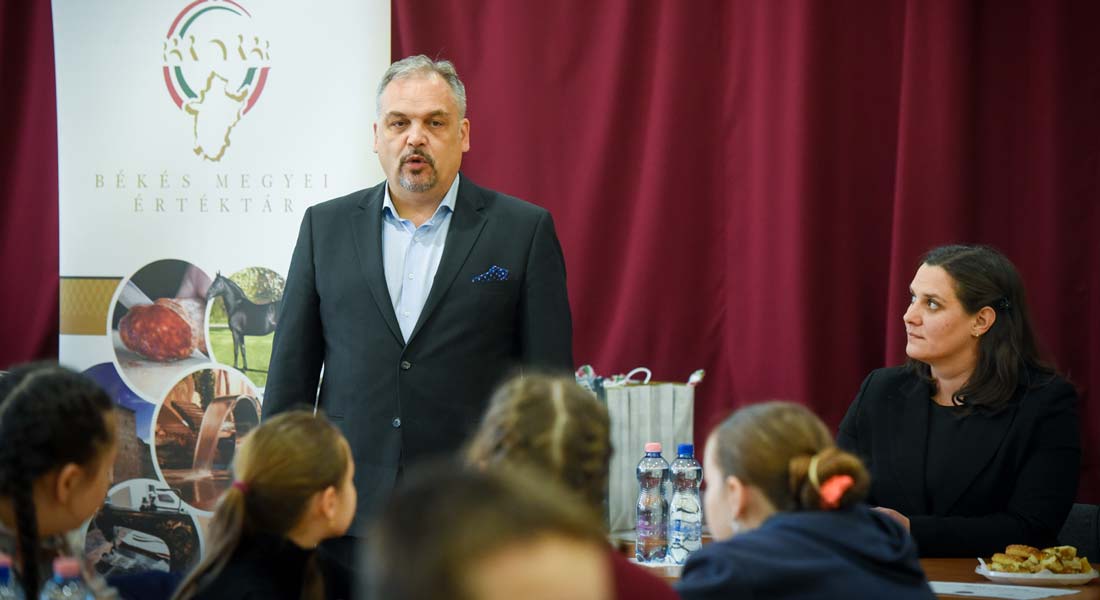 „Viharsarki kincsek nyomában”