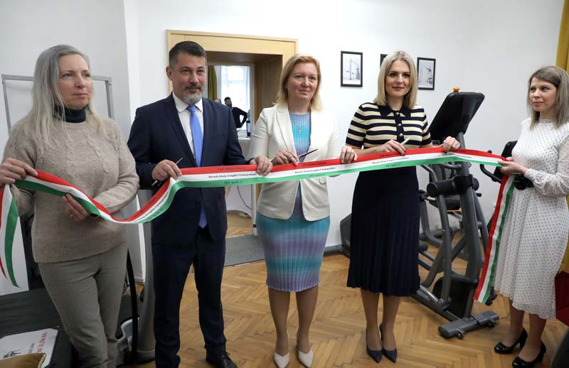 Aktív időskor központ nyílt a Vármegyeházán