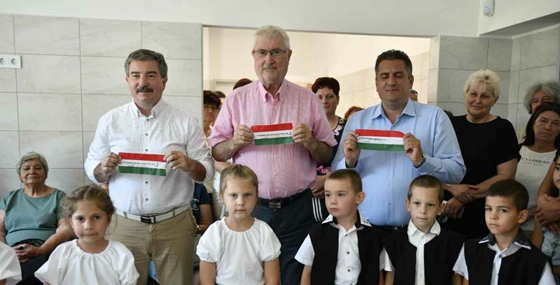 Egészségház-avató Biharnagybajom Napján