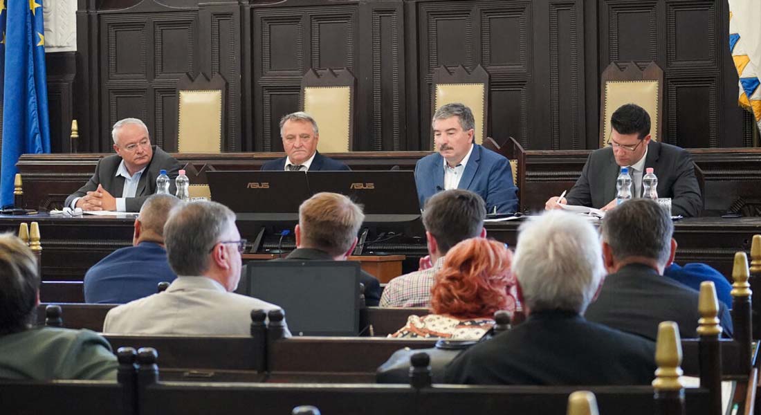 Tíz napirendi pontot tárgyalt a vármegyei közgyűlés