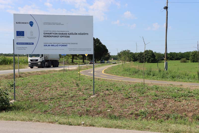 Kerékpárút épült Újhartyán és Dabasi Szőlők között