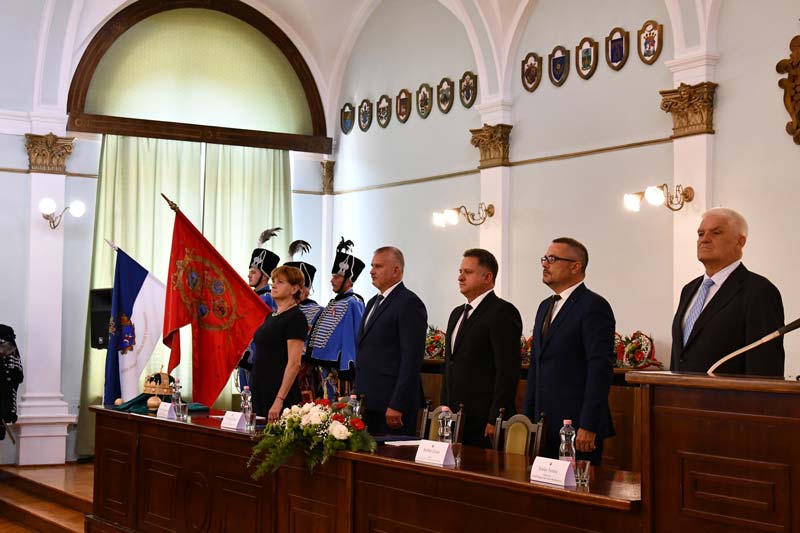 Átadták a Jász-Nagykun-Szolnok Vármegyei Önkormányzat kitüntető díjait!