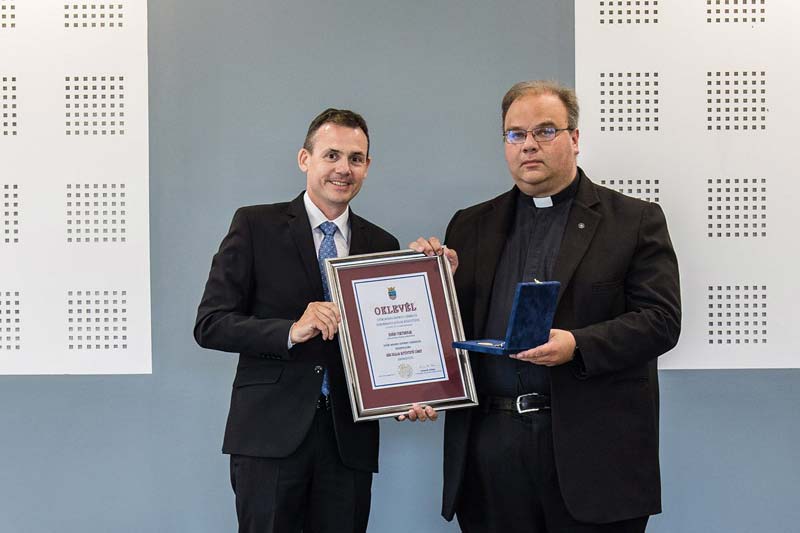 Kitüntető címet vehetett át Zsódi Viktor