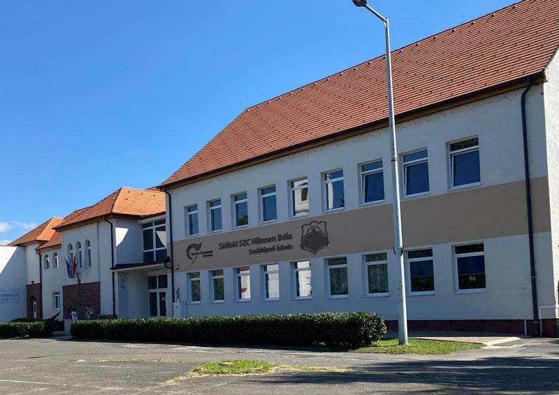 Folyamatosan támogatják a szakképzést