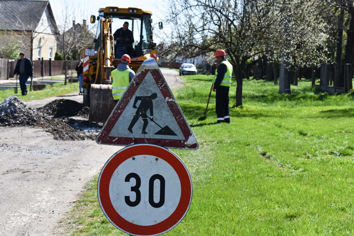 Útépítés indul Bárándon