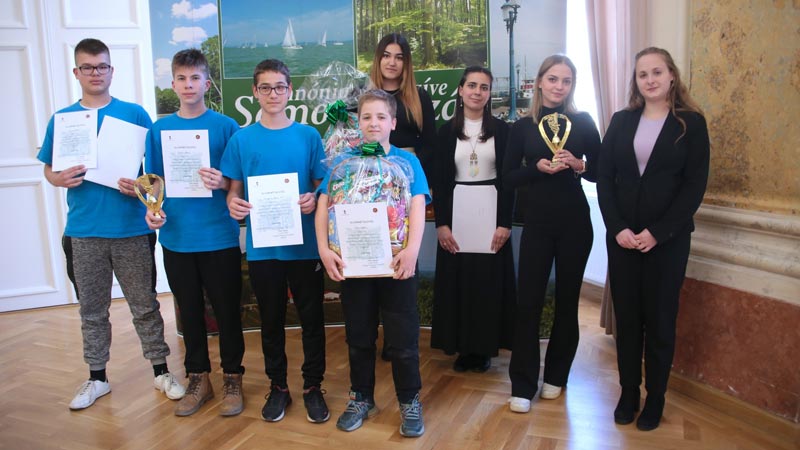 Csurgói és szennai siker az értékvetélkedő döntőjében