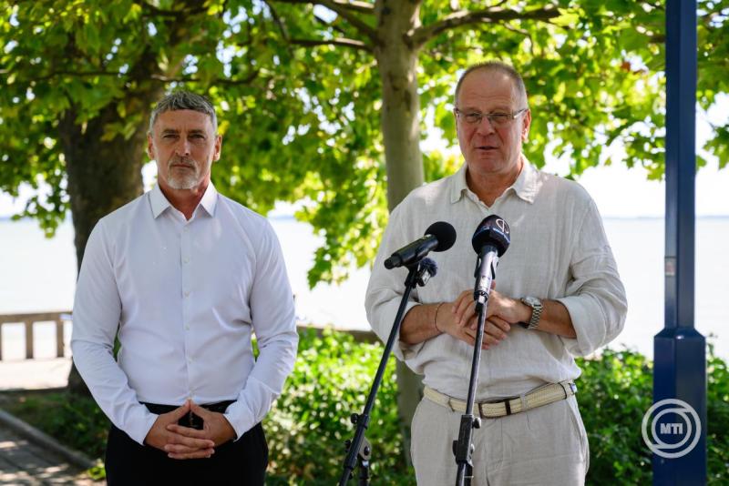 Navracsics Tibor: újraindul a Balaton fenntarthatósági programja, a tó kotrása