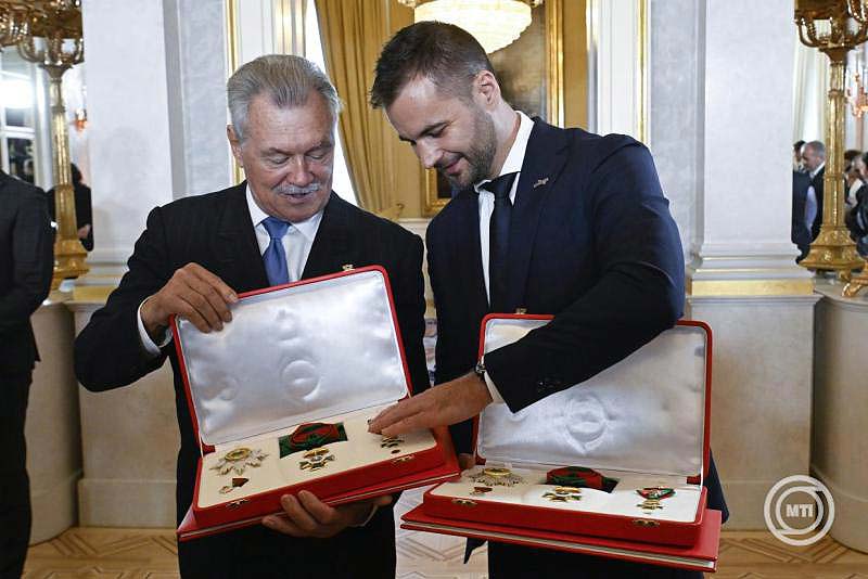 Farkas Bertalan és Kapu Tibor kapta a Magyar Szent István Rendet
