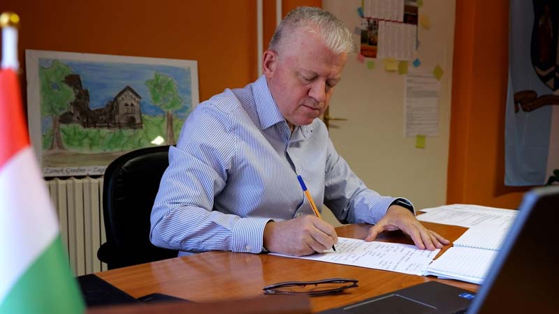 Év polgármestere: Brassó Imre Albert, Harkakötöny