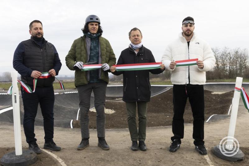 Átadták Magyarország leghosszabb kerékpáros pumpapályáját Zsámbékon