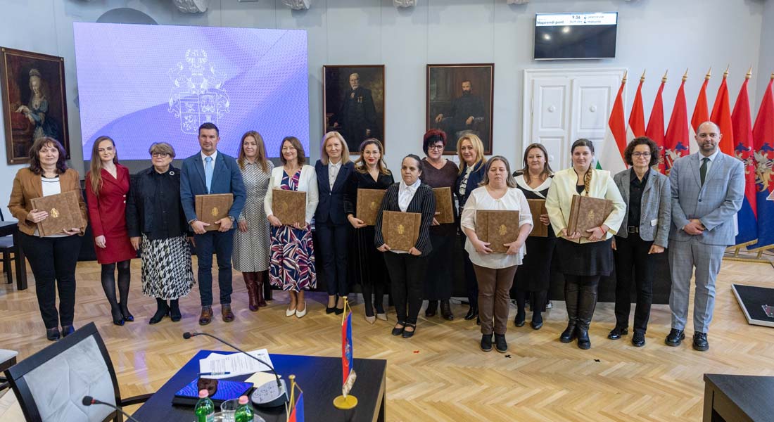 Díjakat adtak át a közgyűlés előtt Borsod-Abaúj-Zemplénben