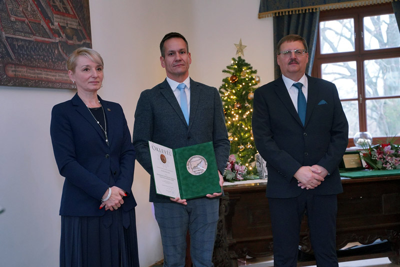 Az ILVITO Trans Kft. kapta a Komárom-Esztergom Vármegye nagyvállalkozása kitüntető címet