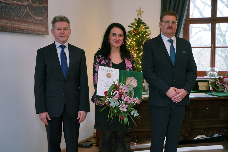 Izsáki Andrea kapta a Komárom-Esztergom Vármegye kézművese kitüntető címet