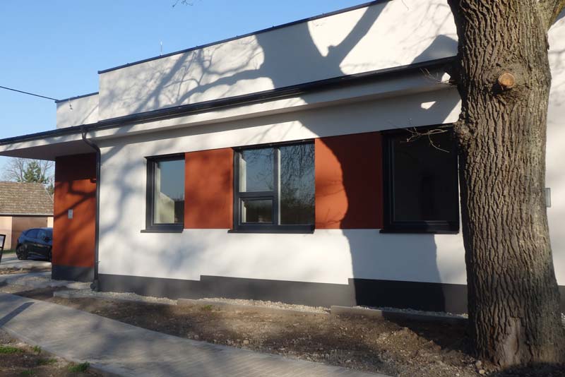 Európai Uniós forrásnak köszönhetően épült egészségház Levélen