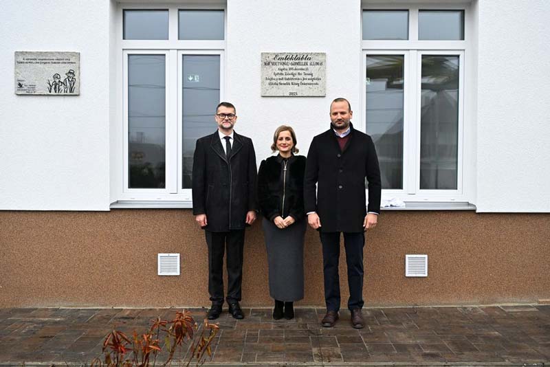 Információs épületet adtak át Sármelléken