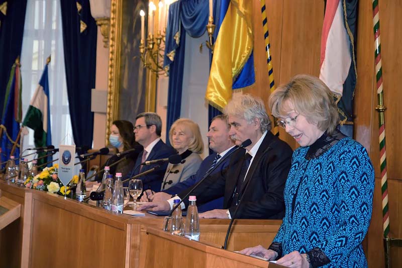 A hivatás, amely emberséget jelent