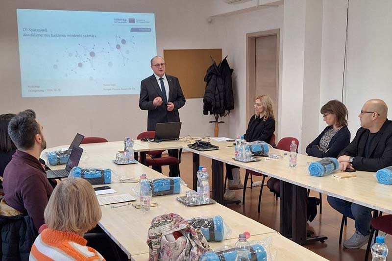 Workshopot tartottak a Megyeházán