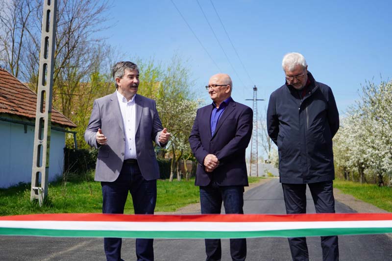 Kormányzati támogatásból újultak meg Komádi belterületi útjai