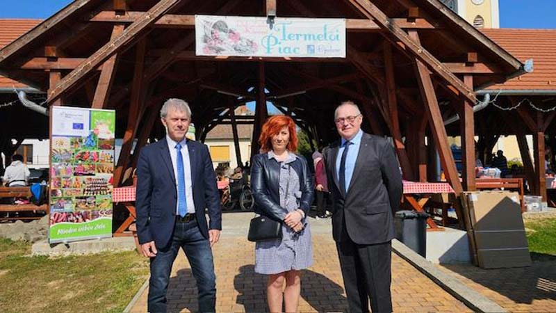Helyi termék piac Újudvaron